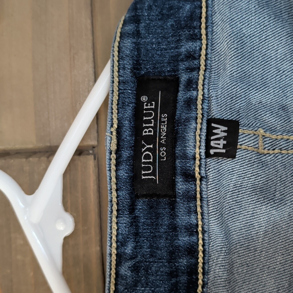 Judy Blue Women's Light Blue Boot Cut Jeans - Picture 3 of 7